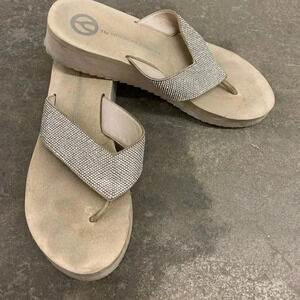 Wishbone rhinestones  flip flop